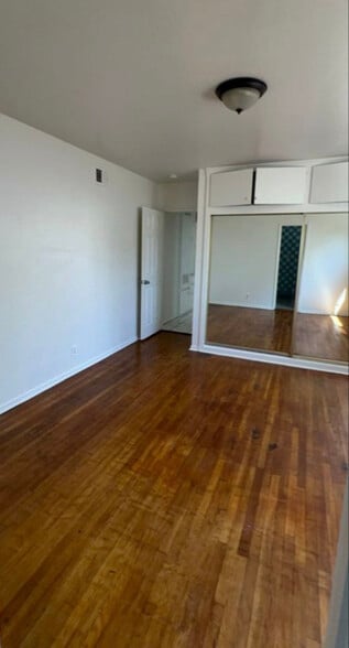 Building Photo - 10063 Faywood St