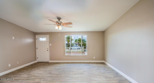 Building Photo - 4236 N 50th Dr