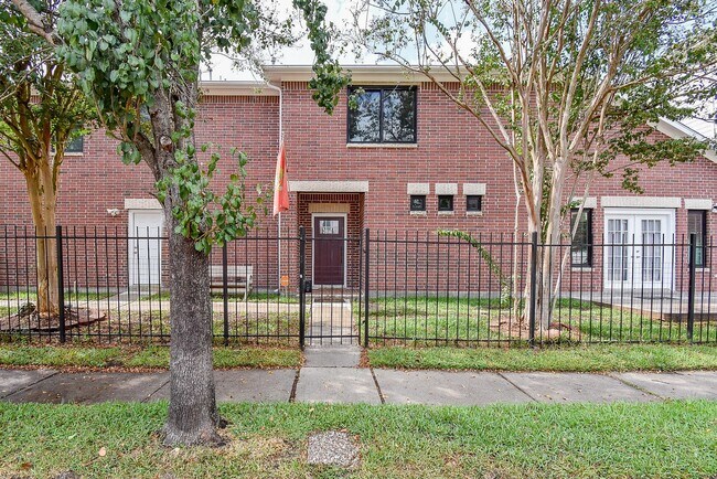 Primary Photo - 3720 Link Valley Dr.