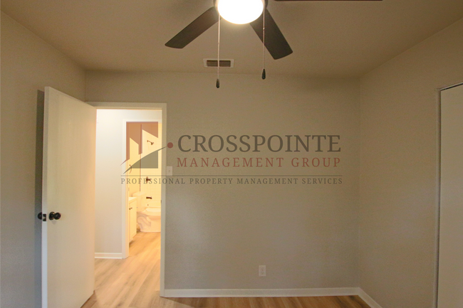 Building Photo - Remodeled 3-Bedroom, 1.5-Bath Retreat in North East Tyler!