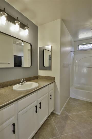 Building Photo - Madera Highlands