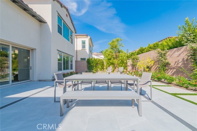 Building Photo - 58 Longchamp