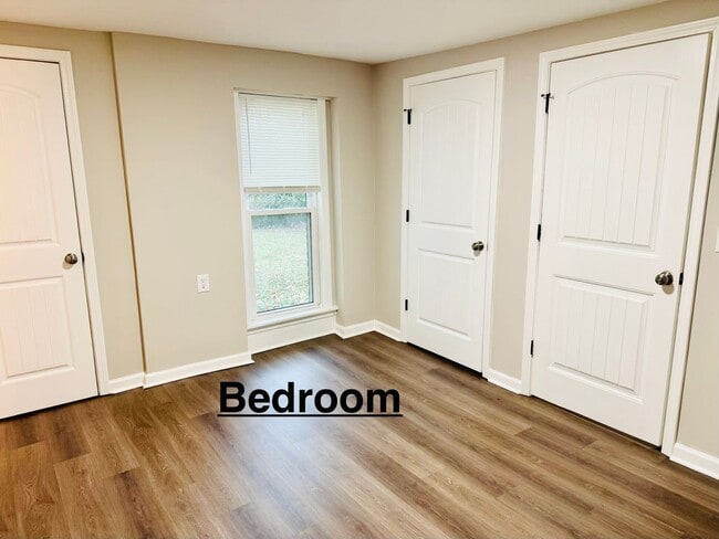 Building Photo - **NEW PRICE** All Utilities Included Plus Washer and Dryer!**