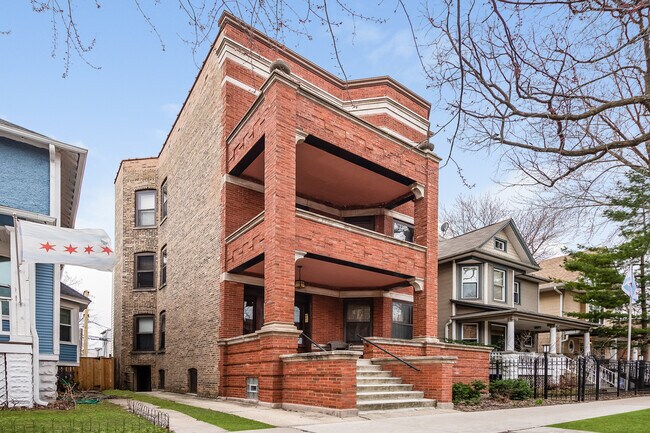 Exterior - 2419 W Wilson Ave