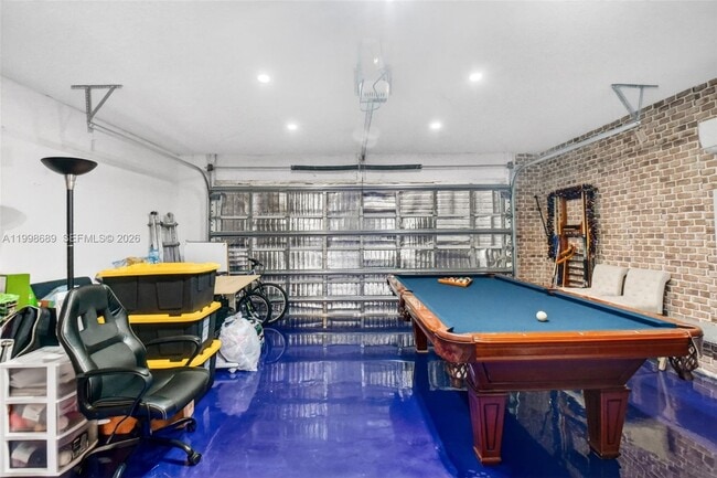 Building Photo - 9592 Majestic Way