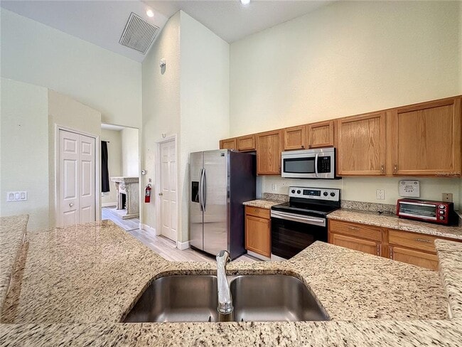 Building Photo - 218 N Hampton Dr