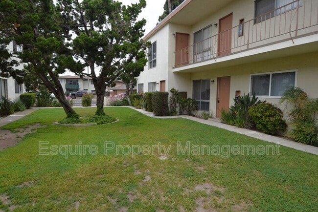 Building Photo - 2050 N Ventura Rd