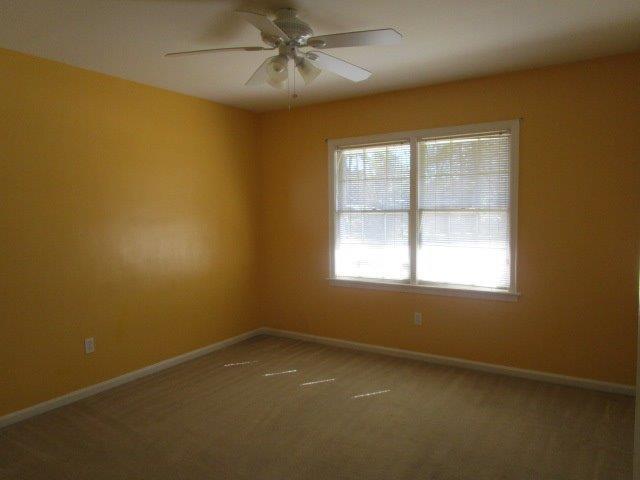 Building Photo - Located Off Macon Road!
