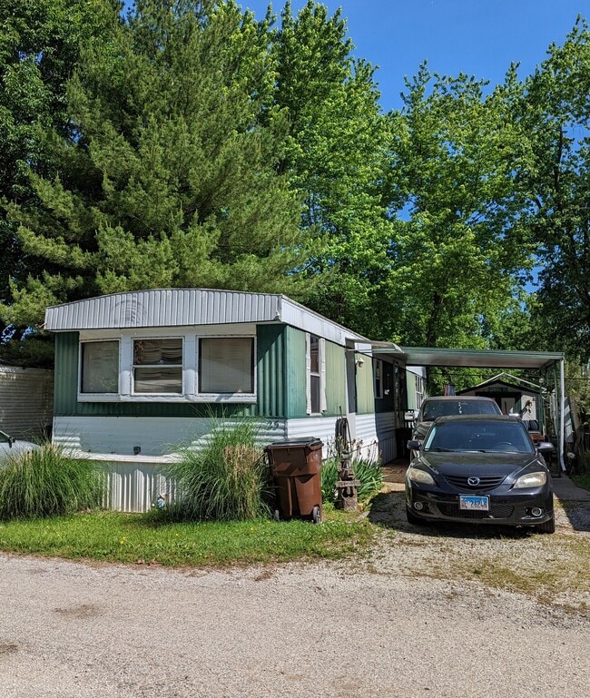 Primary Photo - 200 Carroll St