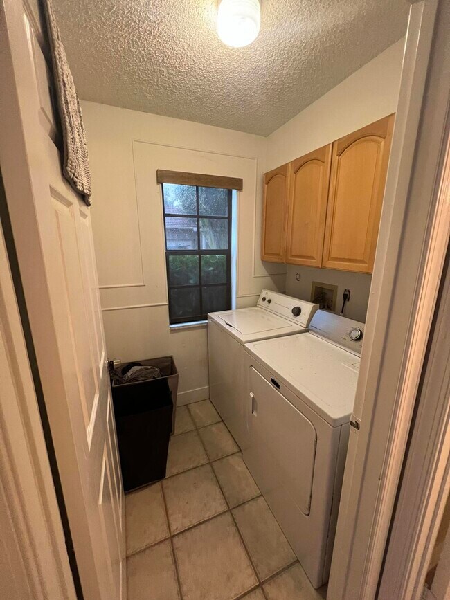 Building Photo - 1771 Harborside Cir