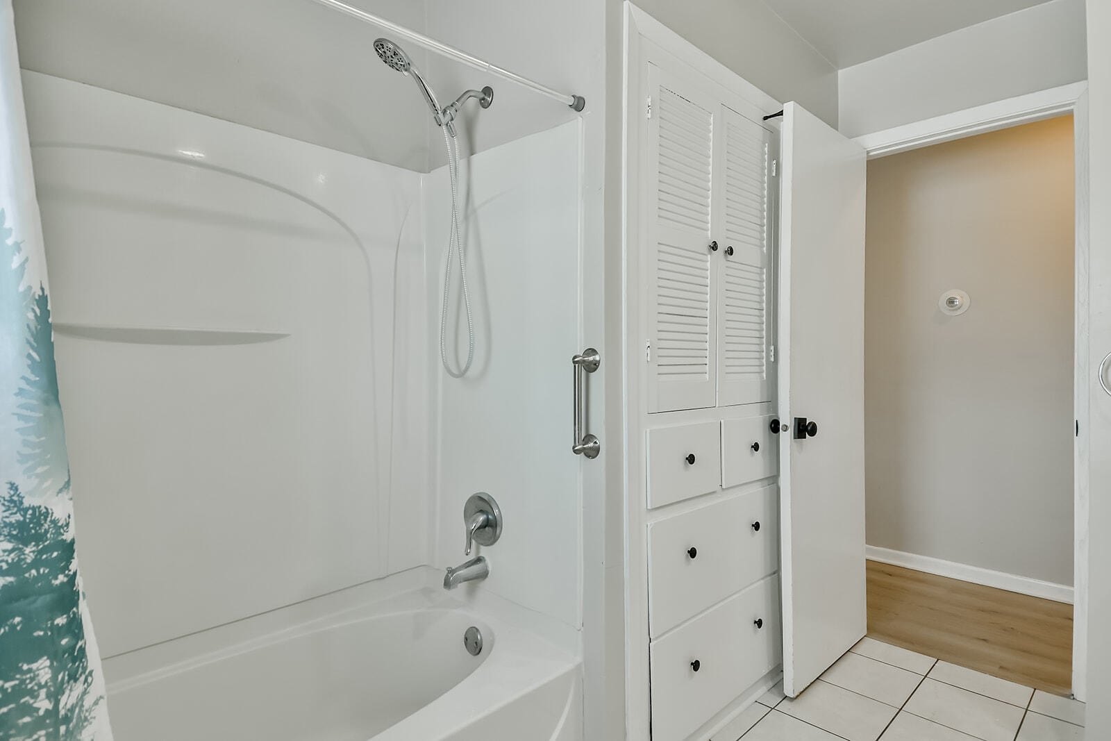 Building Photo - 1828 Juniper Ln