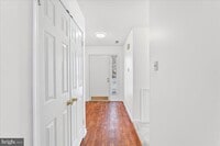 Building Photo - 102 Mountainview Dr