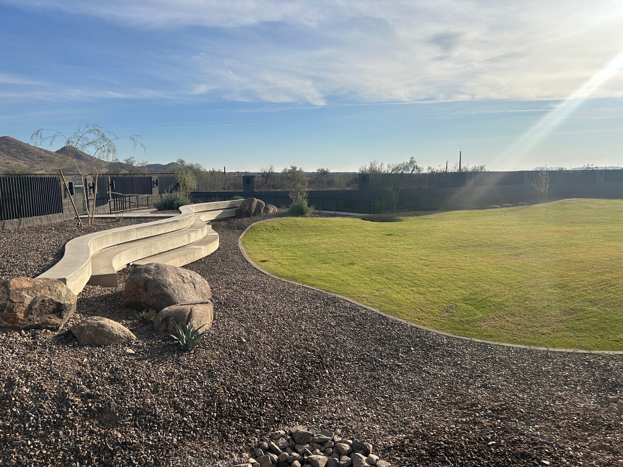 Building Photo - 2121 W Sonoran Desert Dr