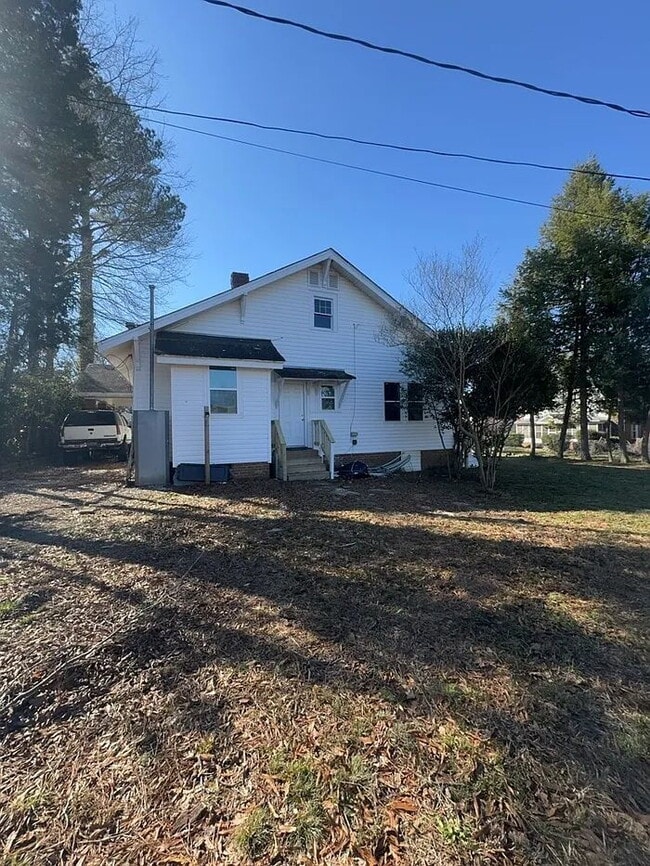 Building Photo - "Charming 3-Bed, 2-Bath Oasis in Anderson – Your Perfect Retreat Awaits!"