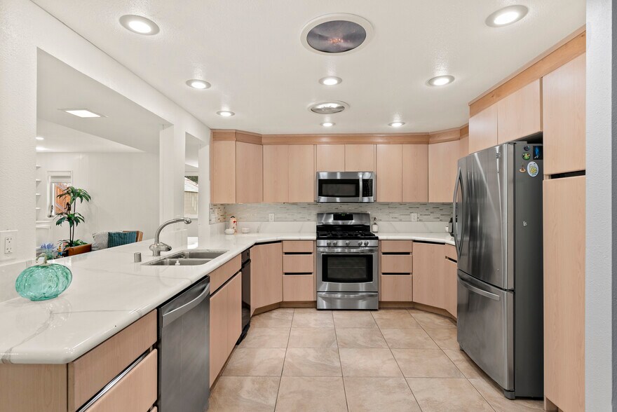 Building Photo - 17769 Frondoso Dr