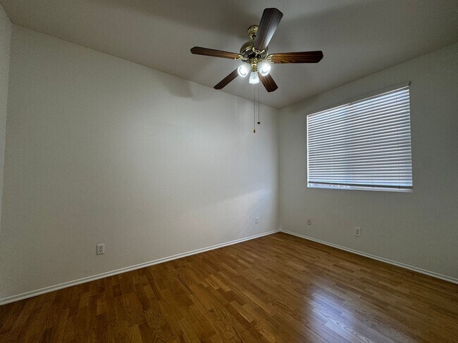 Building Photo - Spacious 4 bedroom in Murrieta for rent!