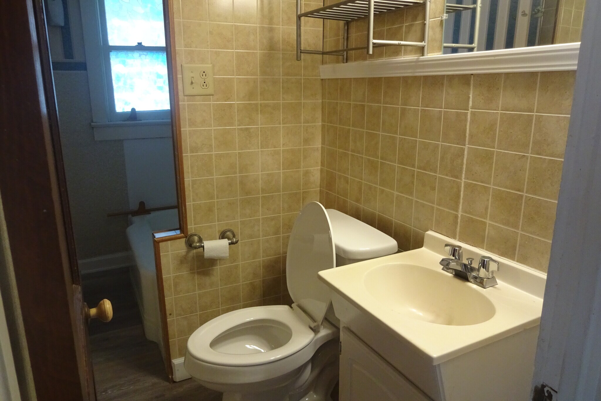 Building Photo - 220 North St