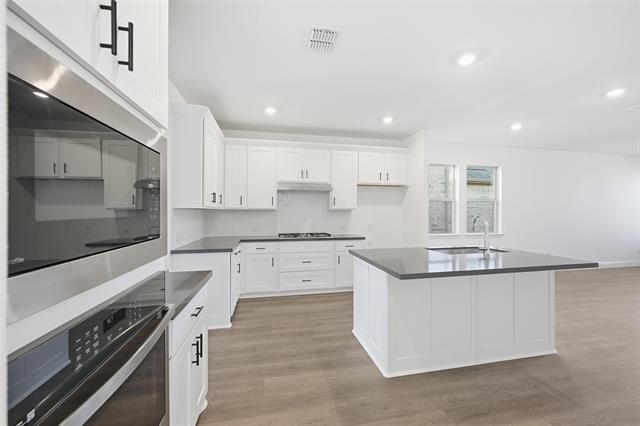 Building Photo - 108 N Sky Dr