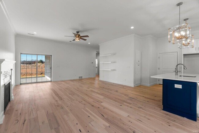 Building Photo - 4561 Kingston Ave