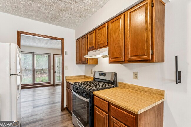 Building Photo - 1105 Booth Ct SW