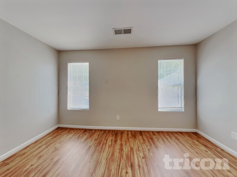 Building Photo - 285 Stone Meadow Ct