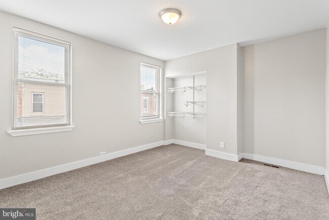 Building Photo - 544 N Allison St