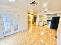 Building Photo - 131 Main St