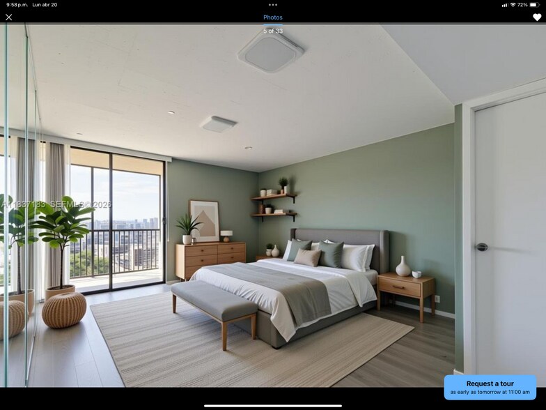 Building Photo - 20379 W Country Club Dr