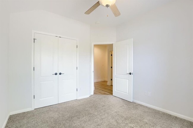 Building Photo - 13620 Glen Mark Dr