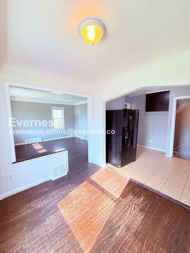 Building Photo - 8270 Trinity St