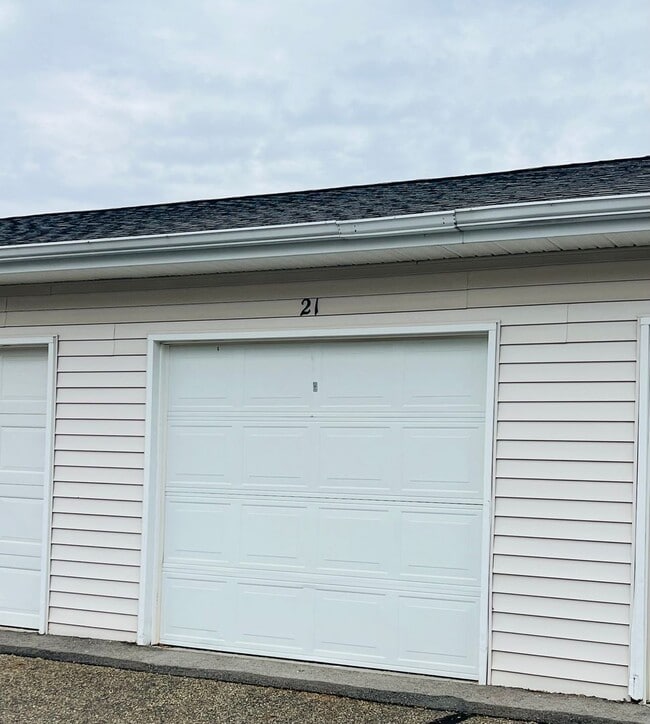 Building Photo - 7033 S Cannon Pl Dr