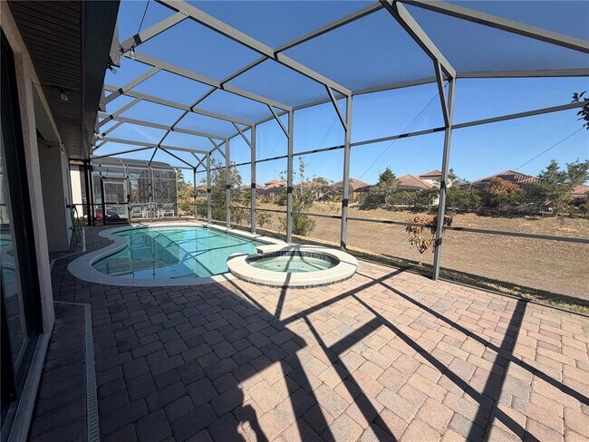 Building Photo - 392 Villa Sorrento Cir