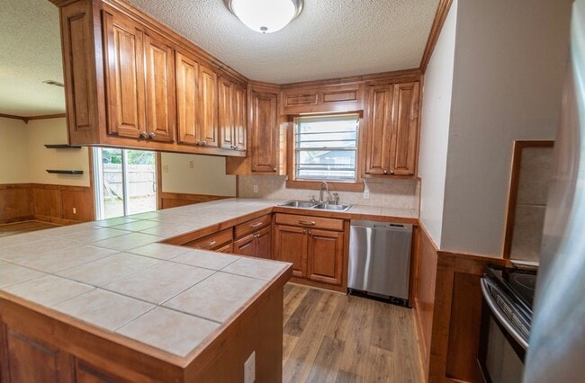 Building Photo - 1016 Grayland Dr
