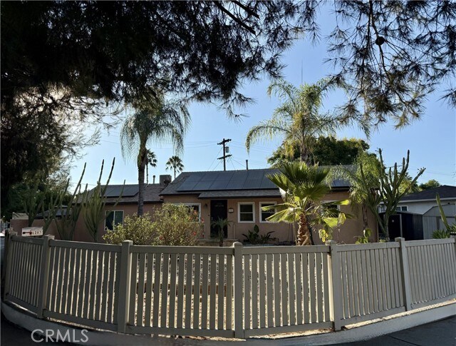 Primary Photo - 6203 Goodland Ave