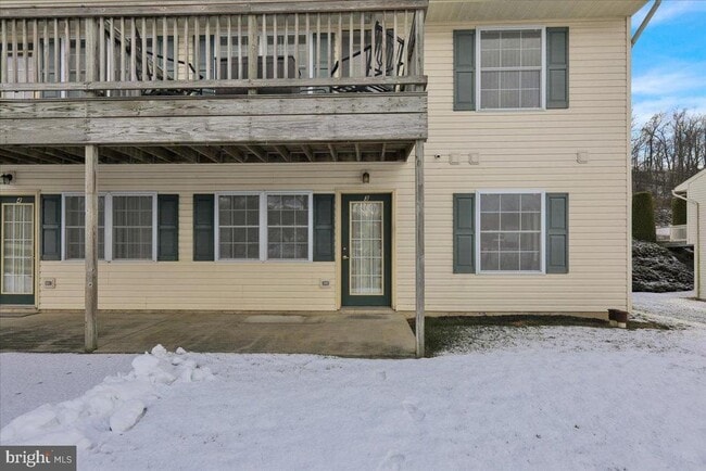 Building Photo - 620 Pine St