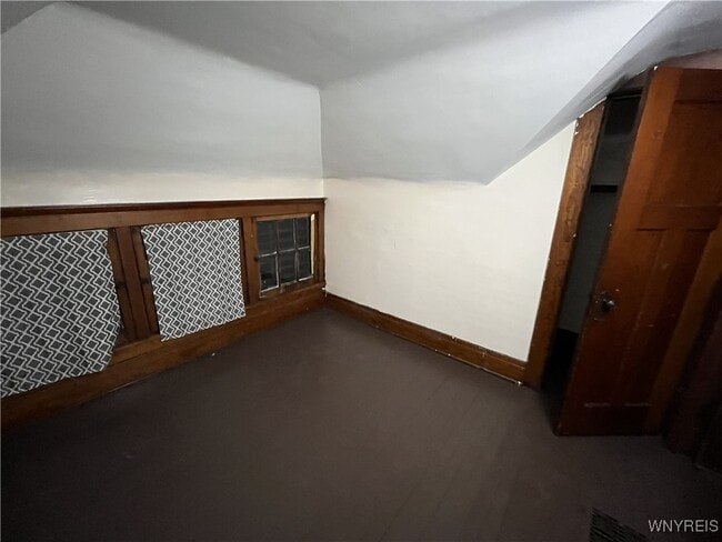 Building Photo - 168 Rodney Ave