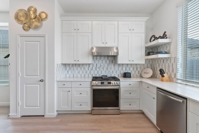 Building Photo - 15023 Marston Grv Dr