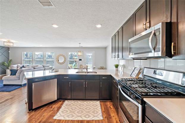 Building Photo - 15827 Copper Oak Ln