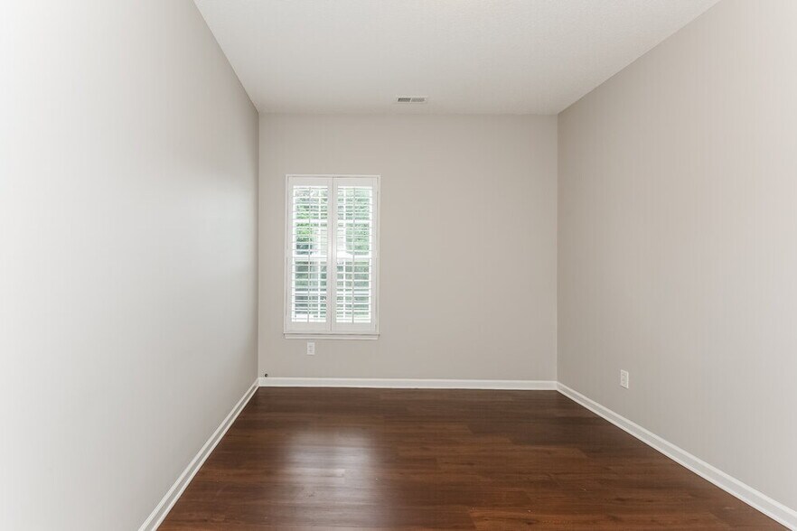 Building Photo - 6216 Sid Crane Dr