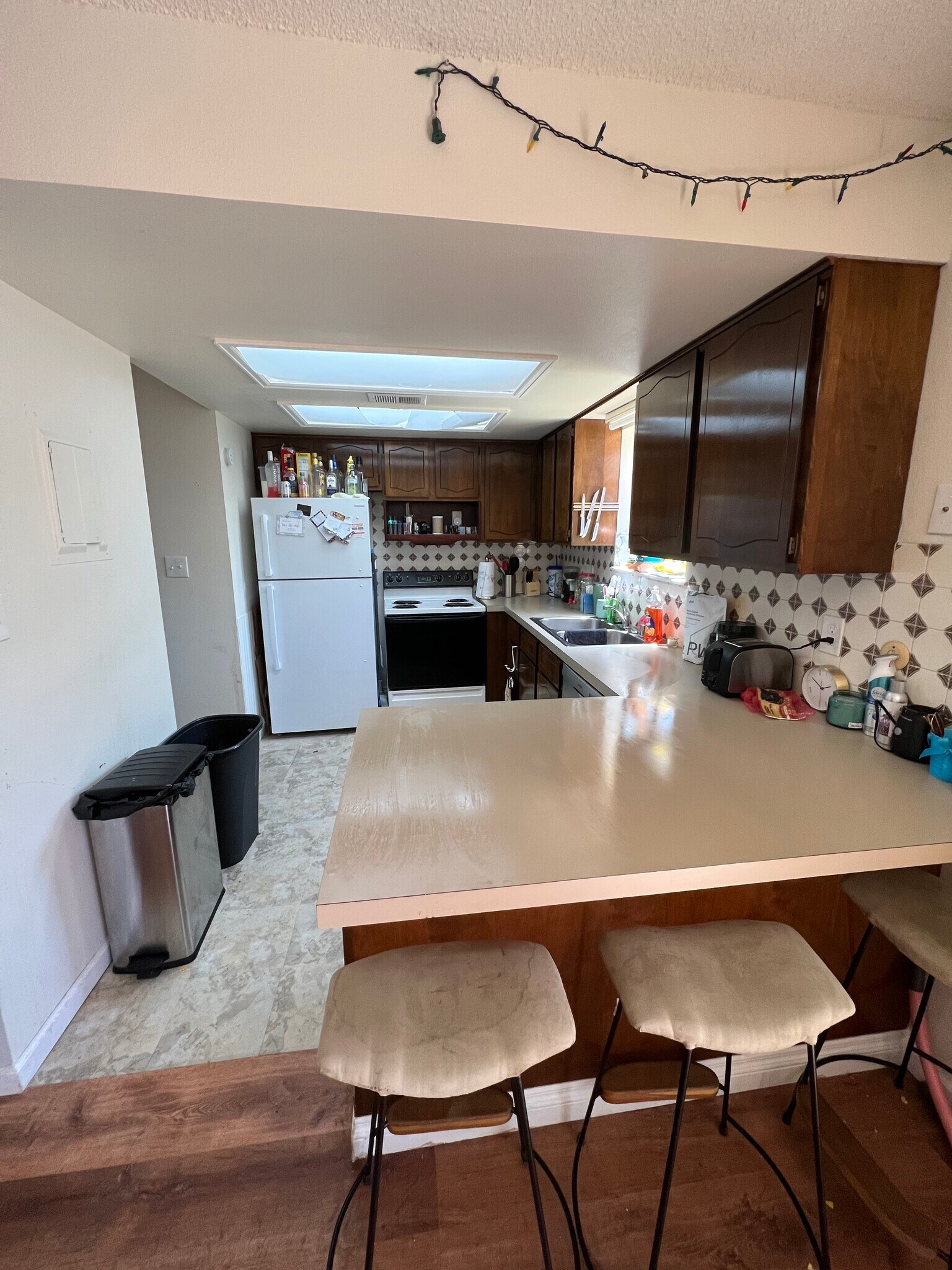 Building Photo - 2840 W 21st St