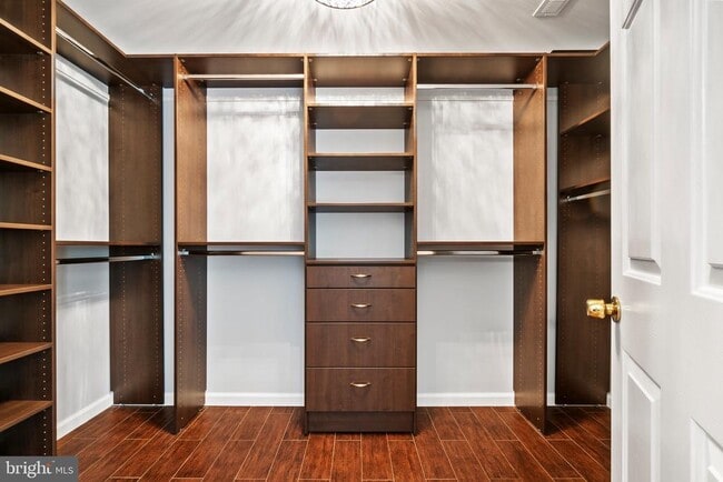 Building Photo - 21255 Olive Green Ct