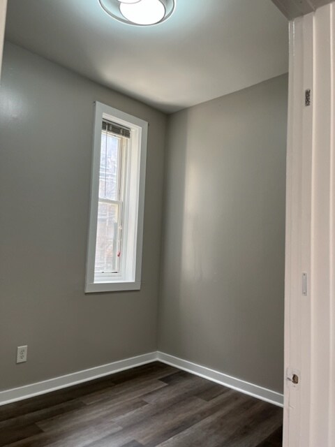bed 2 - 1615 W Barry Ave