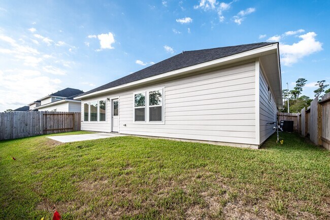 Building Photo - 3918 Sugardale St