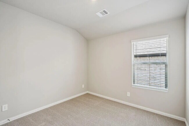 Building Photo - 512 Midnight Oak Dr