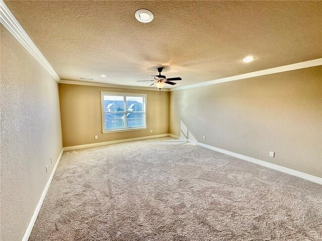 Building Photo - 6613 W Valley View Rd