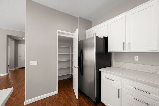 Building Photo - Gorgeous 3 Bedroom Chula Vista Home!