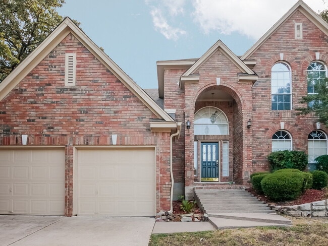Building Photo - 2680 Hillside Dr
