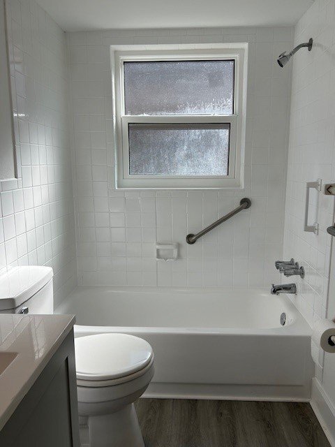 Building Photo - 411 S Nimbus Ave