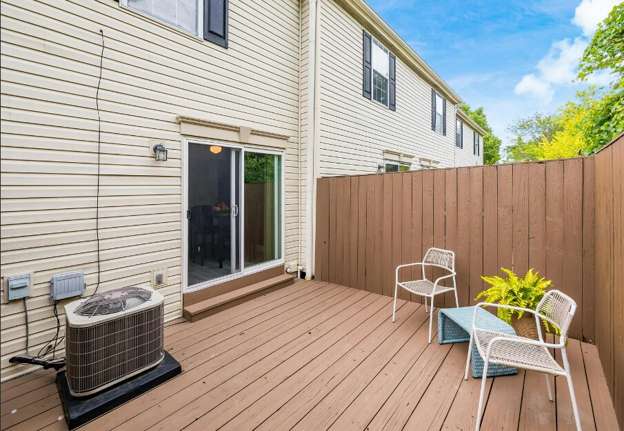 Building Photo - 4862 Stoneybrook Blvd