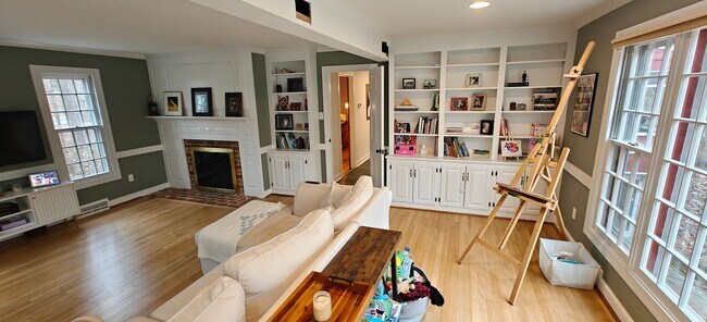 Building Photo - New renovation with River access in Midlothian